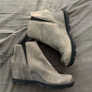 Sorel Womens Joan Of Arctic Wedge II Zip Bootie 10 Leather Waterproof NL3364-052